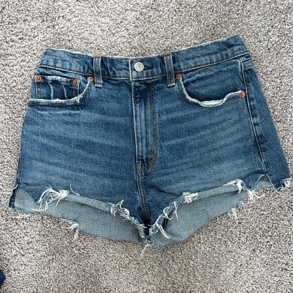 Abercrombie & Fitch High Rise Mom Short